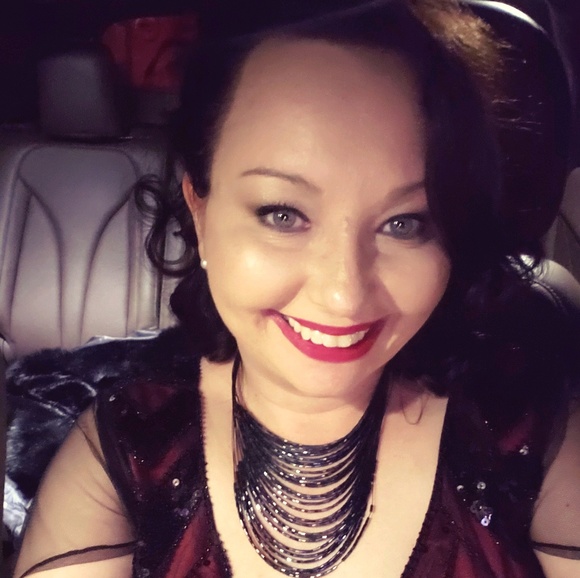 Meet your Posher, Emily - Picture 1 of 1